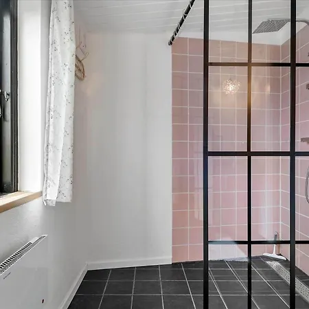 4011-stege-klintevej-64 بيت للعطل