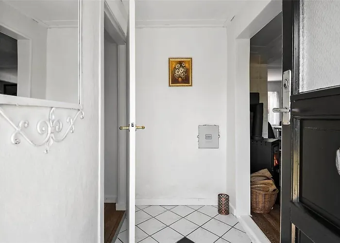 بيت للعطل 4011-stege-klintevej-64 *